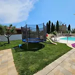 شقة Grzinic