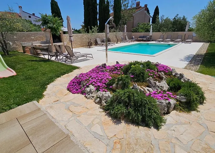 Grzinic * Ρόβινι